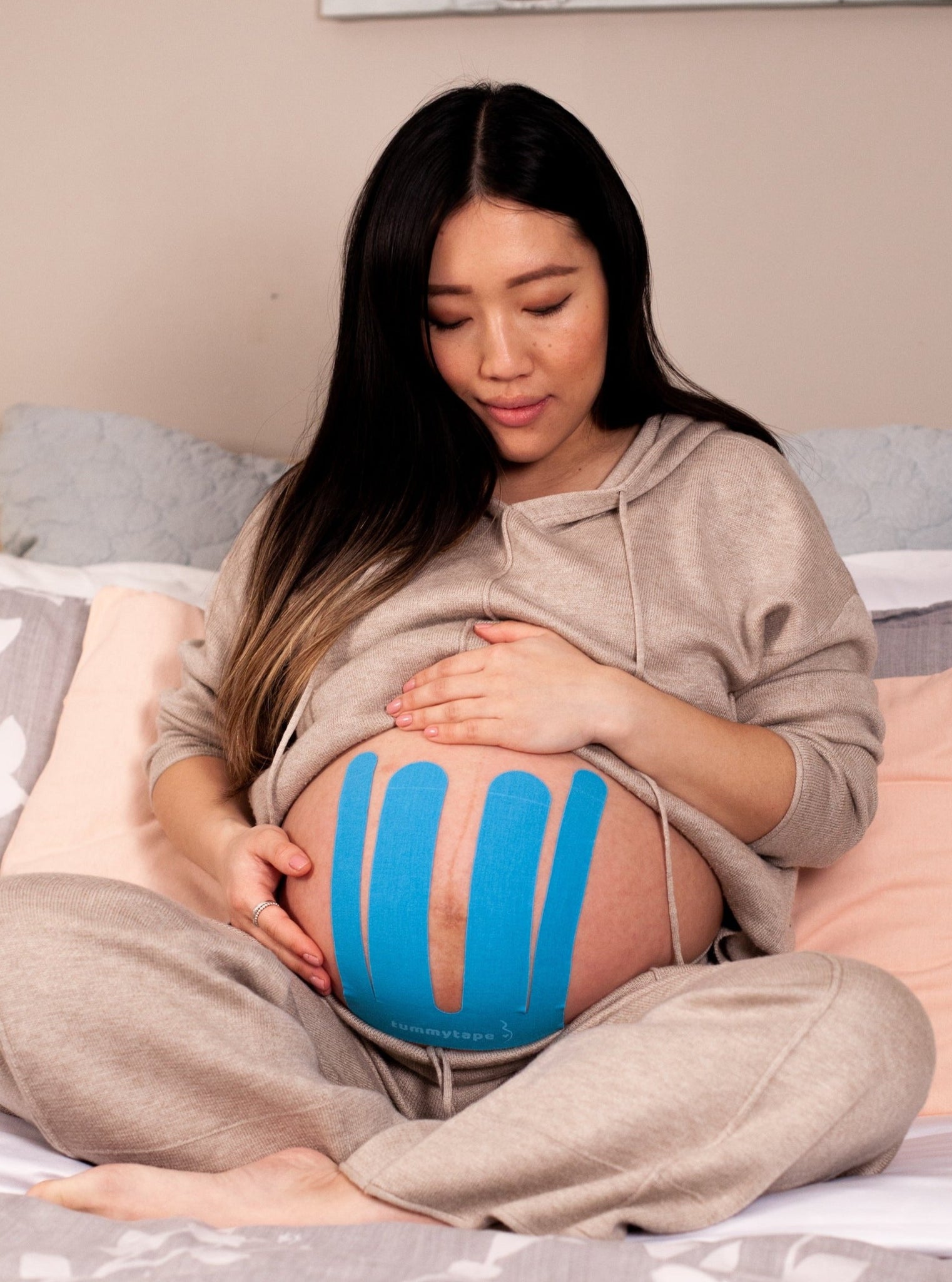 Mama Tape Belly Support for Pregnancy, Pelvic and Back Pain Relief, Extra  Wide 4 x 16.4'Foot Roll of Kinesiology Tape for Pregnant Skin, Maternity  Belly Support